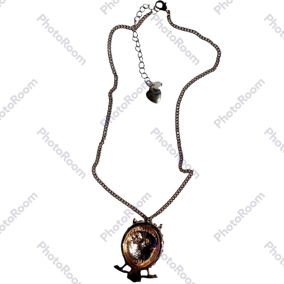 Betsey Johnson owl pendant filled with rhinestones on beautiful chain - Picture 9 of 11